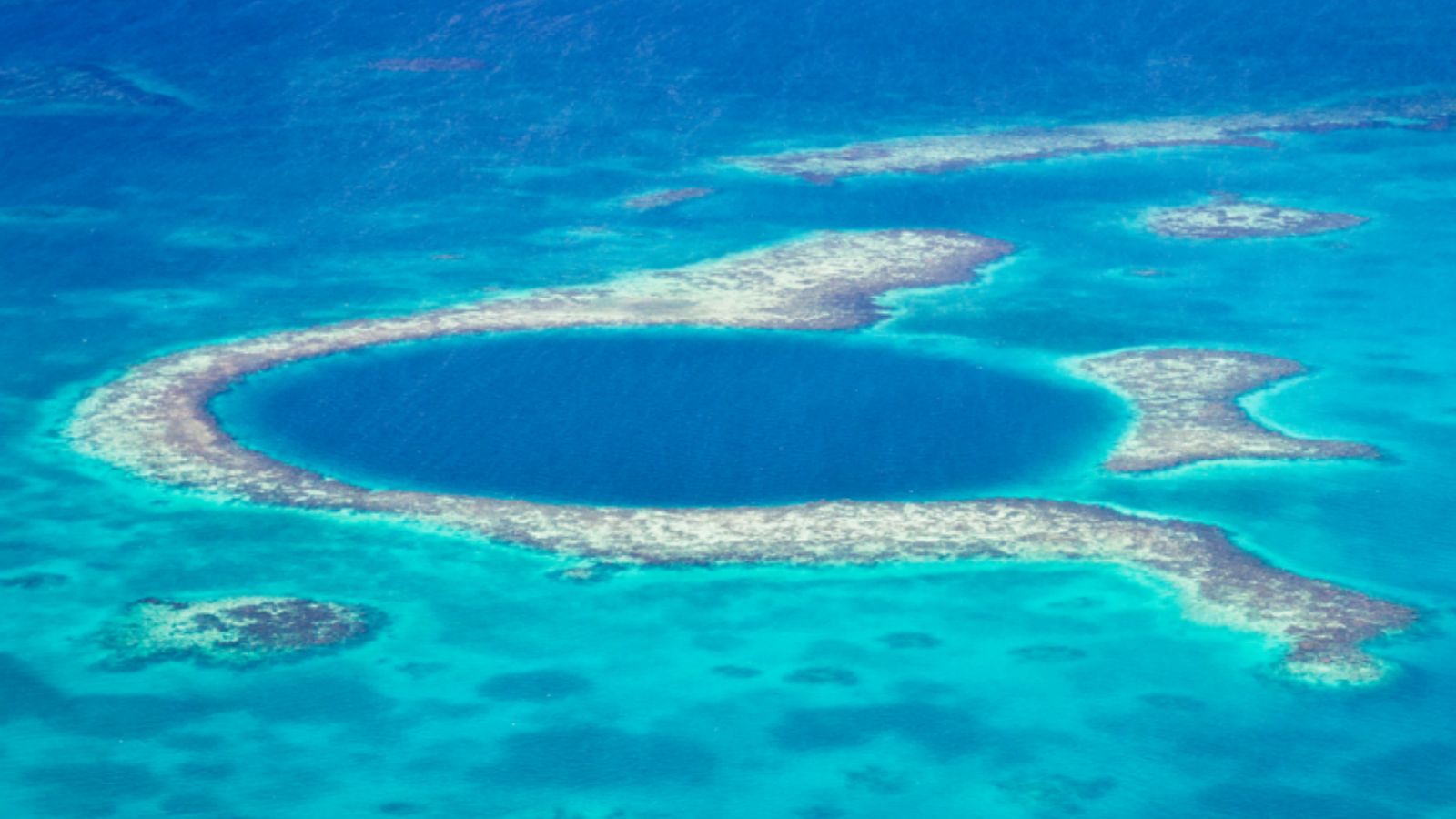 The Great Blue Hole, Barrier Reef, Belize